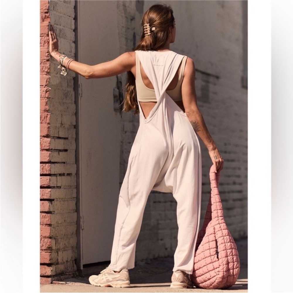 NWT 💕 Free People Movement Hot Shot Twisted Onesie
